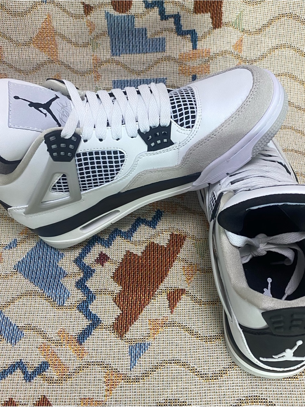 Jordan Men’s Sneakers in White and Light Gray - Picture 3 of 6
